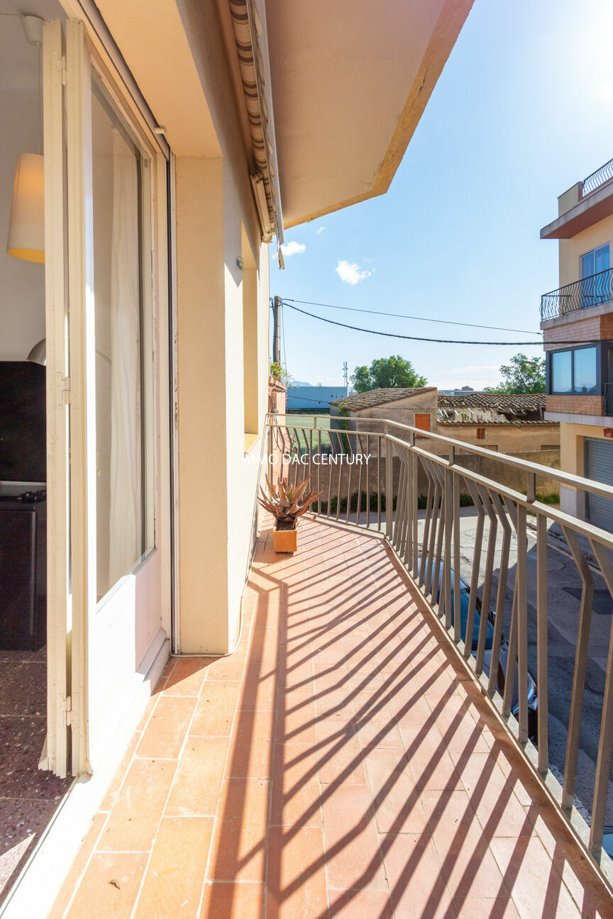 Wohnung zum Verkauf mit Terrasse in Figueres Costa Brava.