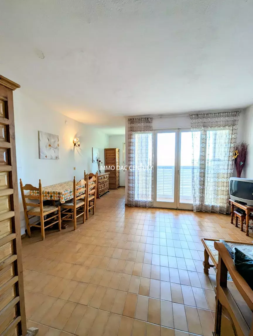 Apartamento con vistas al mar en venta en Empuriabrava