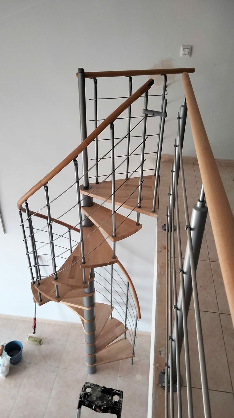 ¿Cómo hacer una escalera de madera más moderna?